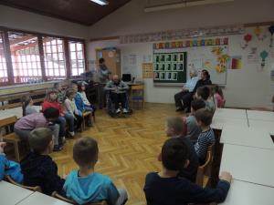 Branje združuje in povezuje 1